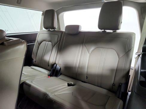Used 2021 Ford Expedition Max Limited image 39