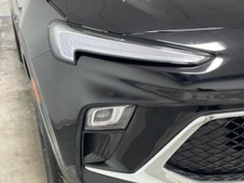 Used 2025 Buick Encore GX Sport Touring w/ Advanced Technology Package image 12