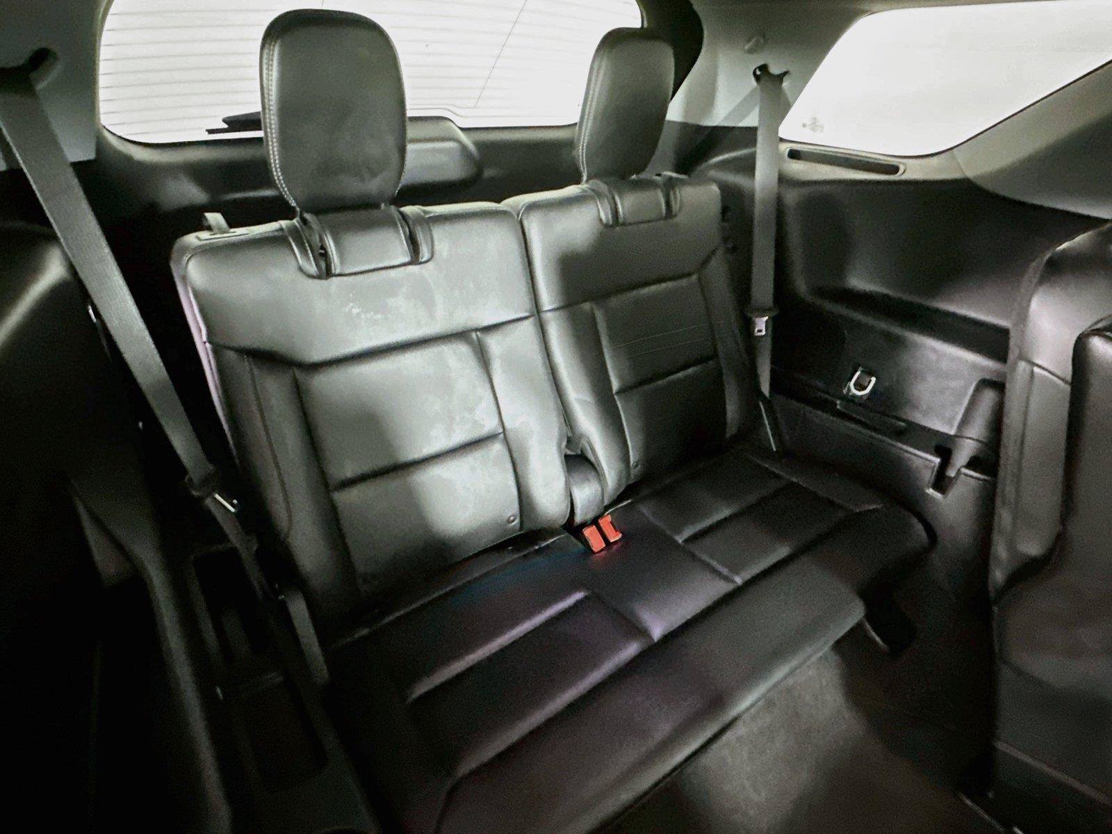 Used 2023 Ford Explorer XLT w/ Equipment Group 202A AWD/4WD image 28