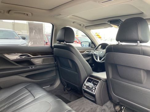 Used 2019 BMW 740i 740i image 18