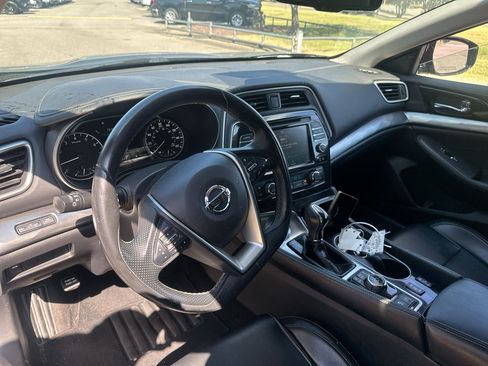 Used 2021 Nissan Maxima 3.5 SV w/ Floor Mat Group FWD image 17