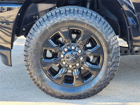 Used 2024 RAM 2500 Limited image 8