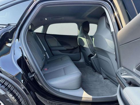 Used 2025 Lucid Air Pure image 43