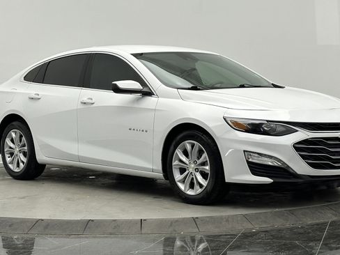 Used 2023 Chevrolet Malibu LT image 3