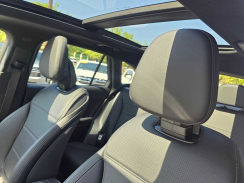 Used 2026 Mercedes-Benz GLC 300 image 26