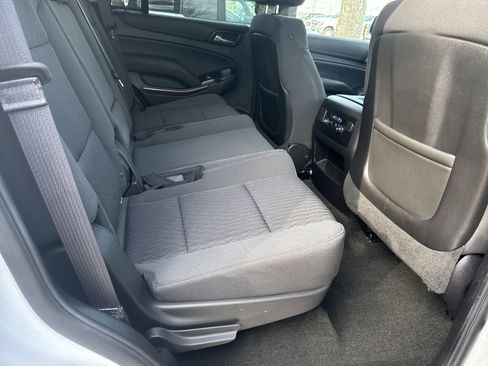 Used 2015 GMC Yukon SLE image 16