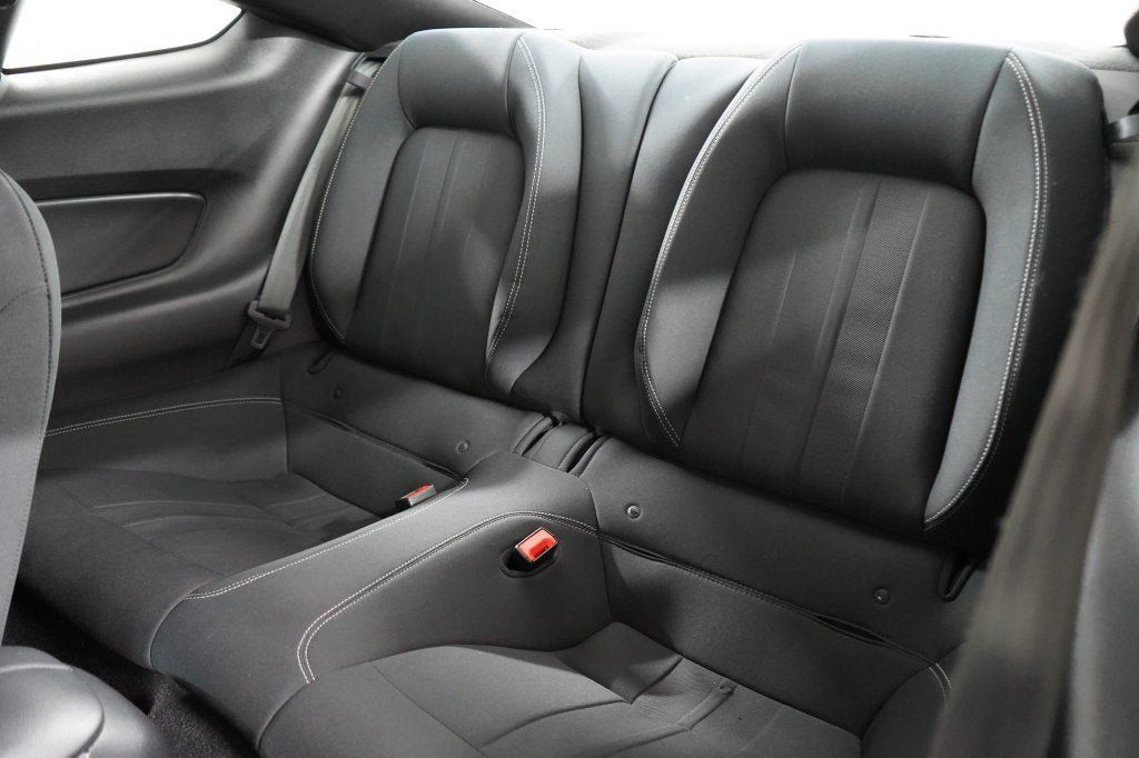 Used 2019 Ford Mustang Coupe RWD image 19
