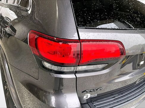 Used 2020 Jeep Grand Cherokee Altitude AWD/4WD image 29