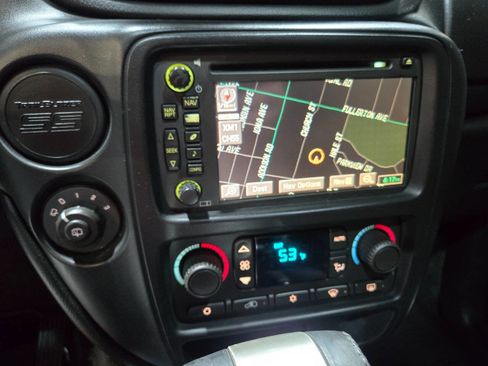 Used 2007 Chevrolet TrailBlazer SS image 11