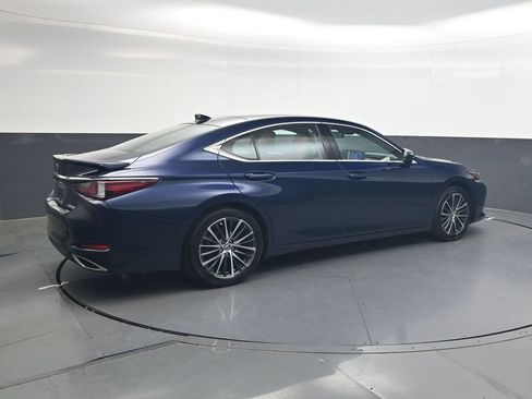 Used 2023 Lexus ES 350 w/ Premium Package FWD image 4