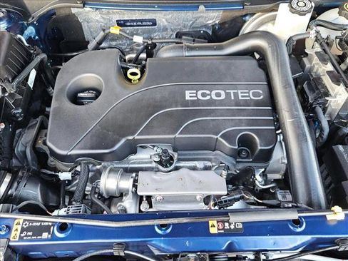 Used 2022 GMC Terrain SLE w/ Driver Convenience Package image 25