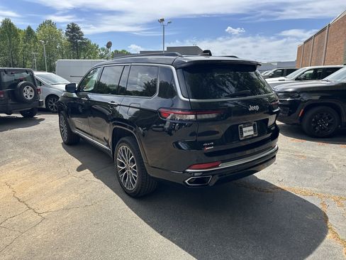 Used 2025 Jeep Grand Cherokee L Summit AWD/4WD image 7