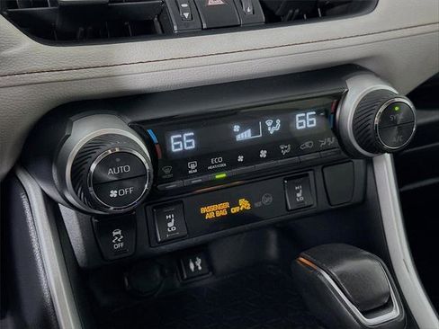 Certified 2019 Toyota RAV4 XLE Premium image 16