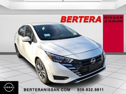 New 2025 Nissan Versa SV w/ Trunk Package image 4