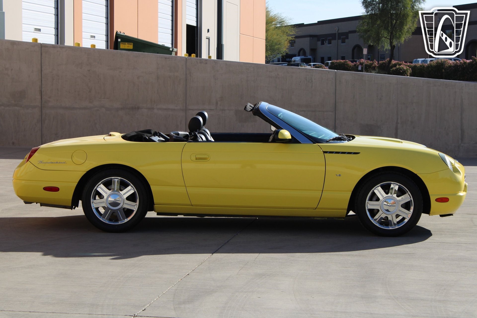 Used 2004 Ford Thunderbird RWD image 22