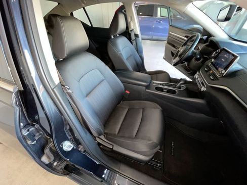 Used 2019 Nissan Altima 2.5 SV FWD image 24