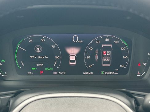 Used 2025 Honda Accord Sport image 29