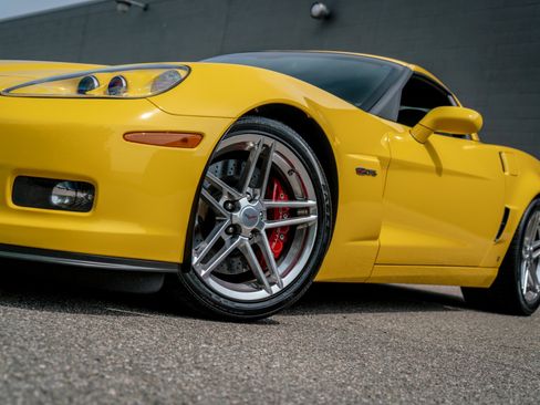 Used 2008 Chevrolet Corvette Z06 w/ Preferred Equipment Group RWD image 7