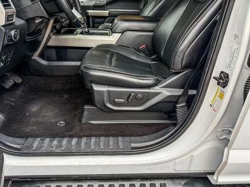 Used 2019 Ford F150 Lariat AWD/4WD image 24