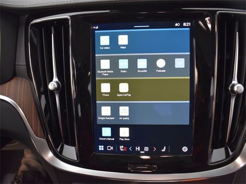 Used 2023 Volvo S60 B5 Ultimate w/ Climate Package image 29