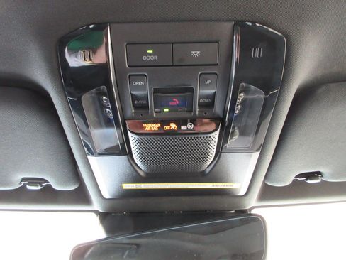 Used 2025 Lexus GX 550 w/ Cold Area Package AWD/4WD image 18