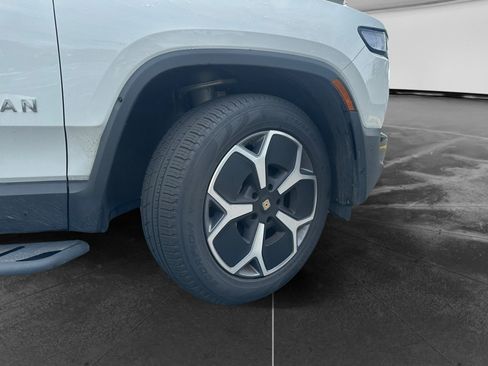 Used 2023 Rivian R1T Adventure AWD/4WD image 21