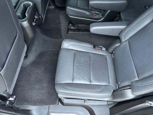 Used 2021 Chevrolet Tahoe Z71 w/ Z71 Off-Road Package image 13