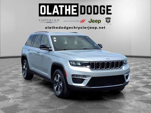 Used 2024 Jeep Grand Cherokee Limited 4xe AWD/4WD image 32