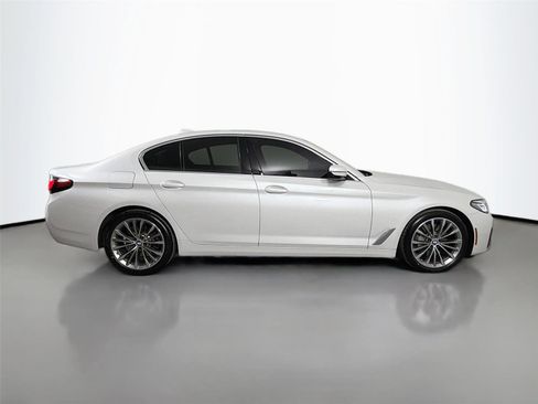 Certified 2023 BMW 530i w/ Premium Package RWD image 4