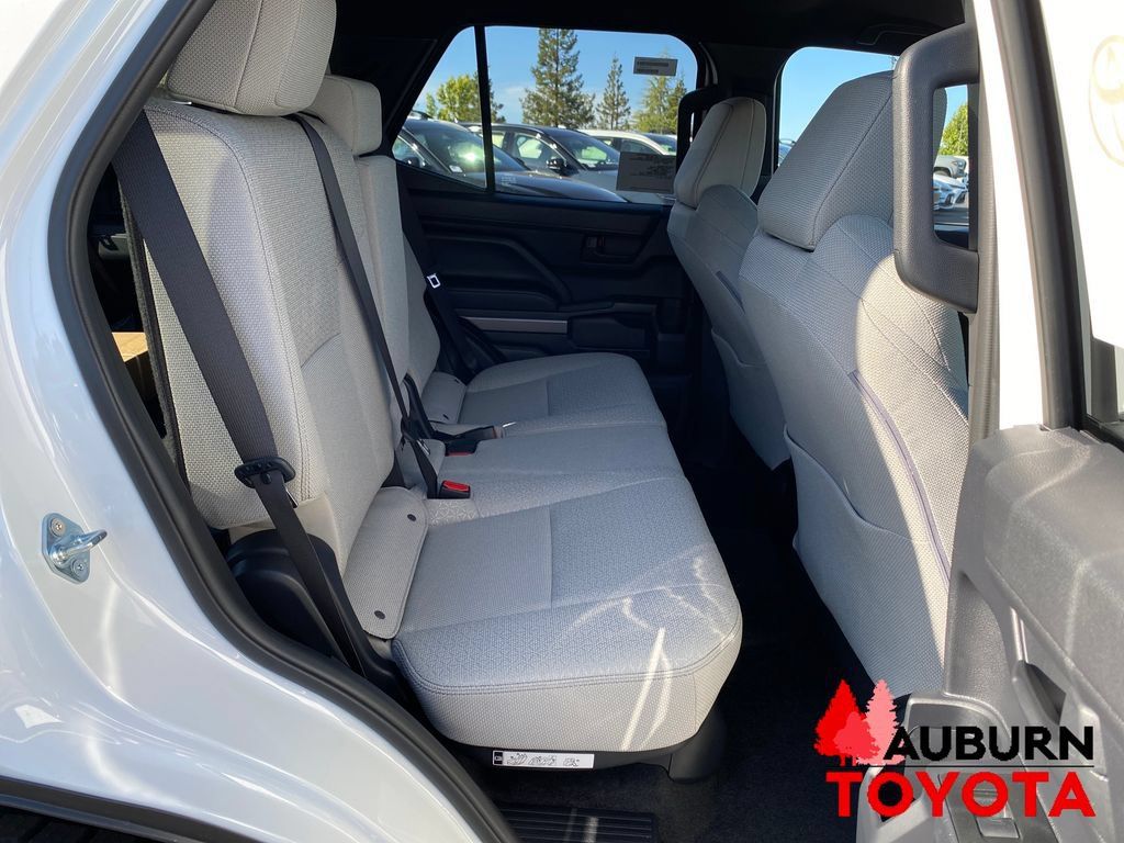 New 2026 Toyota 4Runner SR5 AWD/4WD image 20