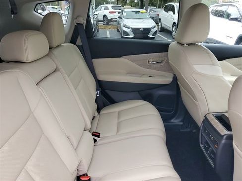 Used 2024 Nissan Murano SL image 32