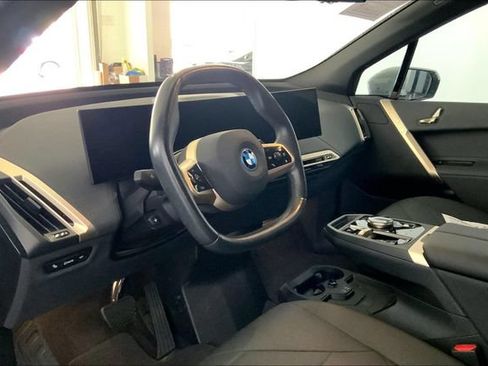 Used 2024 BMW iX xDrive50 AWD/4WD image 7