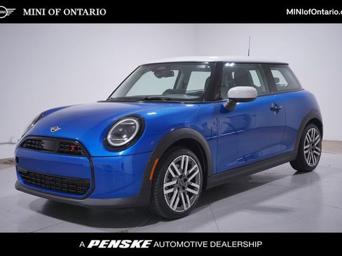 Used 2025 MINI Cooper S FWD image 1