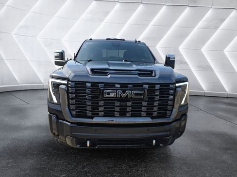Used 2024 GMC Sierra 2500 Denali Ultimate AWD/4WD image 2