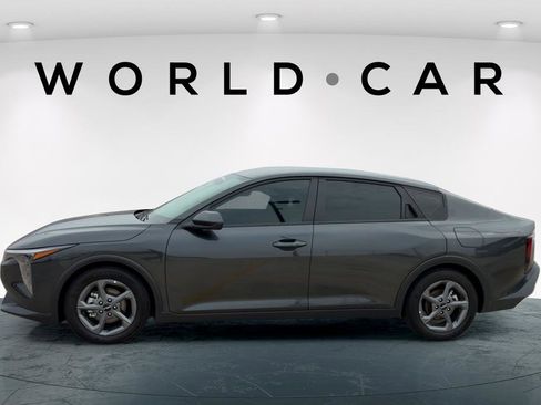 Certified 2025 Kia K4 FWD image 4