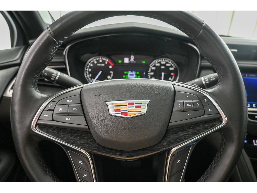 Used 2023 Cadillac XT5 Premium Luxury FWD image 13