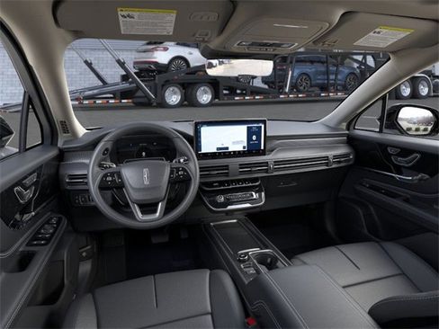 New 2026 Lincoln Corsair Grand Touring image 9