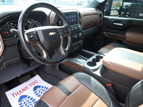 Used 2023 Chevrolet Silverado 2500 High Country AWD/4WD image 12