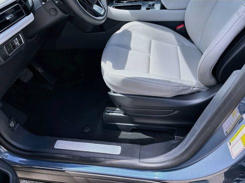 Used 2025 Lincoln Aviator AWD w/ Equipment Group 101A image 19