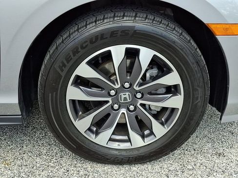 Used 2024 Honda Odyssey EX-L image 11