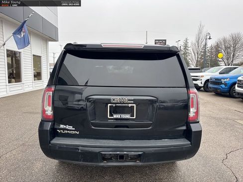 Used 2019 GMC Yukon SLE image 6