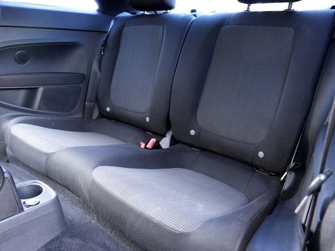 Used 2013 Volkswagen Beetle 2.5 FWD image 11