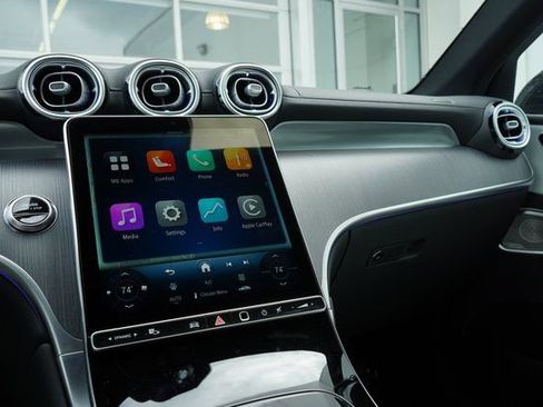 New 2026 Mercedes-Benz GLC 300 image 17