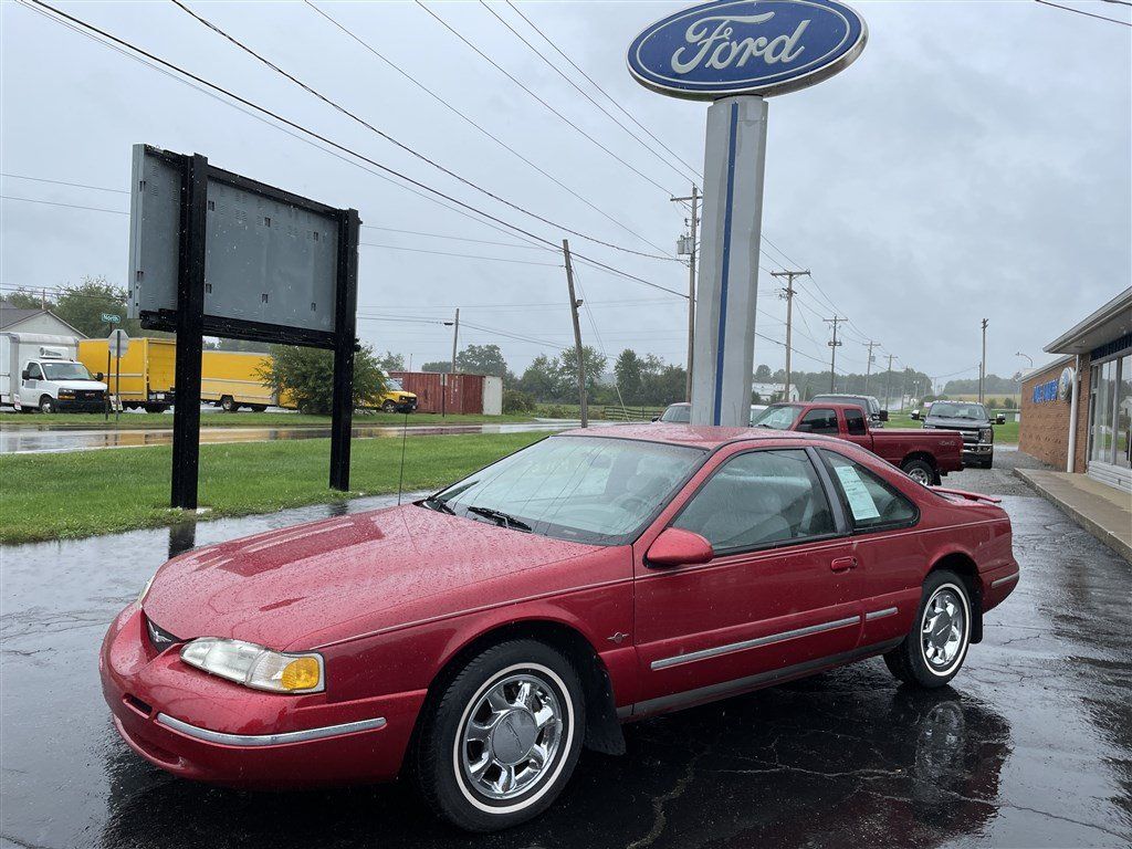 Used 1997 Ford Thunderbird LX RWD image 1