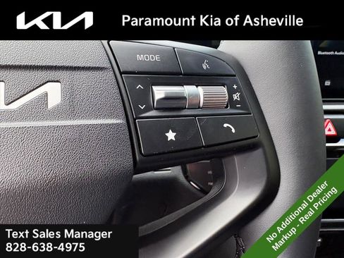 New 2026 Kia Sportage LX FWD image 12