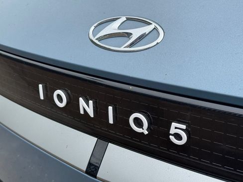 Used 2024 Hyundai Ioniq 5 SE RWD image 9