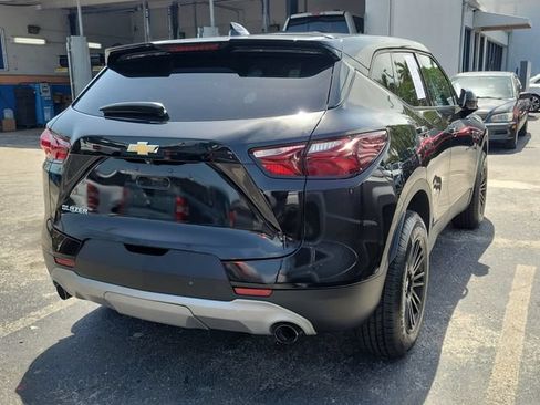 Used 2019 Chevrolet Blazer LT FWD image 3