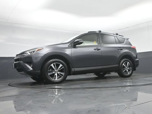 Used 2018 Toyota RAV4 XLE w/ Plus Extra Value Package AWD/4WD image 55