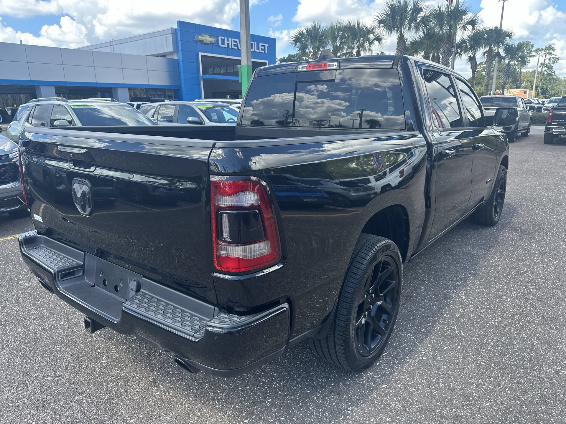 Used 2023 RAM 1500 Laramie RWD image 16