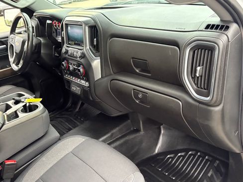 Used 2020 Chevrolet Silverado 1500 LT w/ Convenience Package AWD/4WD image 38
